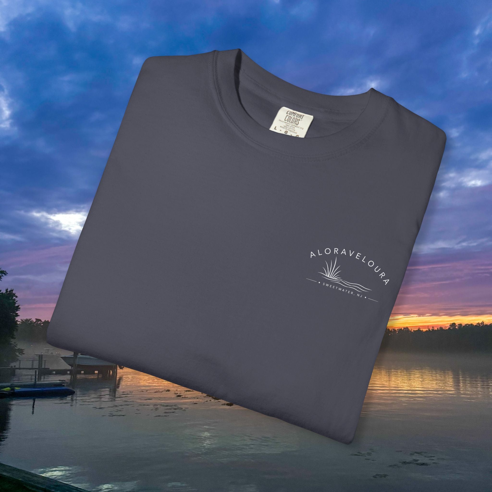 Alora Veloura Heron T-Shirt- Navy